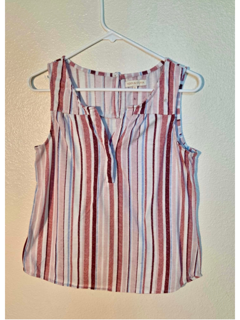Eden & Olivia Women’s Striped Button Back Linen Blend Tank Top Rose Blue M W-238